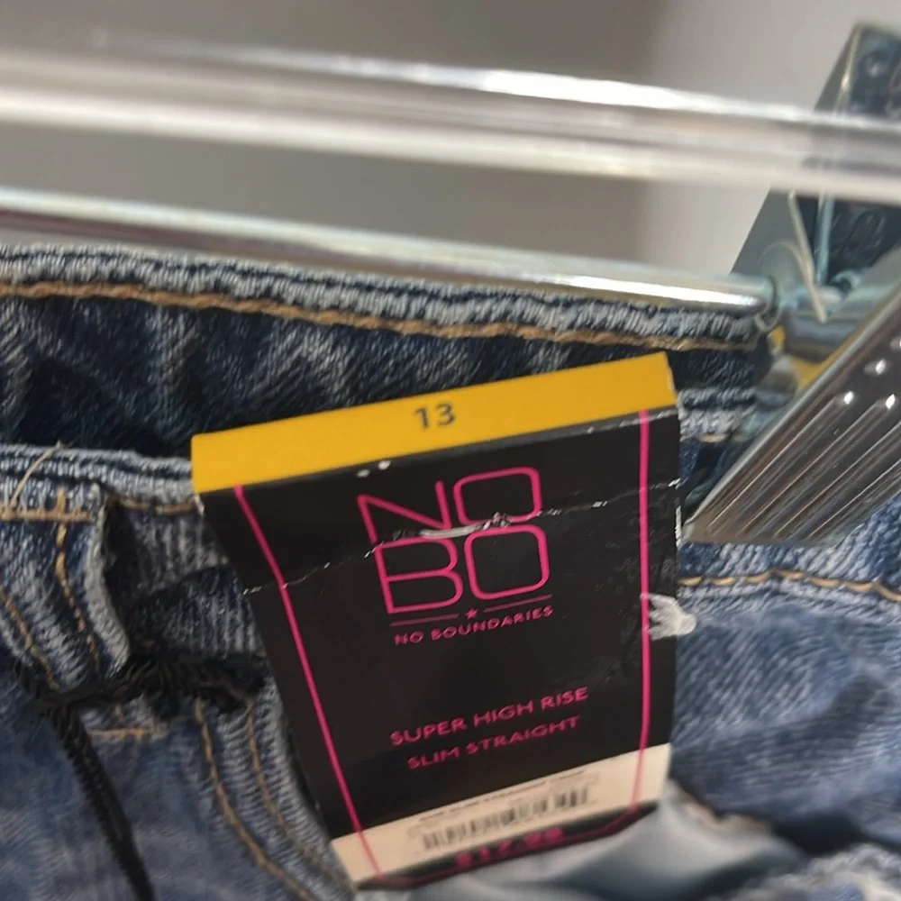 Juniors Super High Rise Jeans - Picture 8 of 8